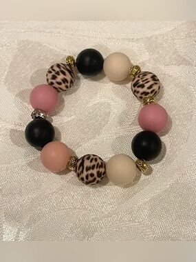 Pink, Black & Cream Leopard Bead Stretch Bracelet